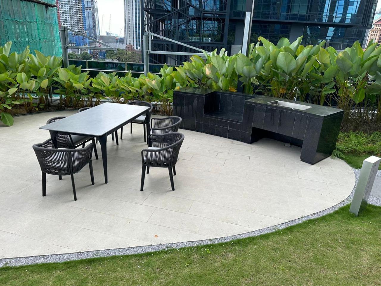 Eaton Residences Klcc By Perkasa Ikon Kuala Lumpur Exterior foto